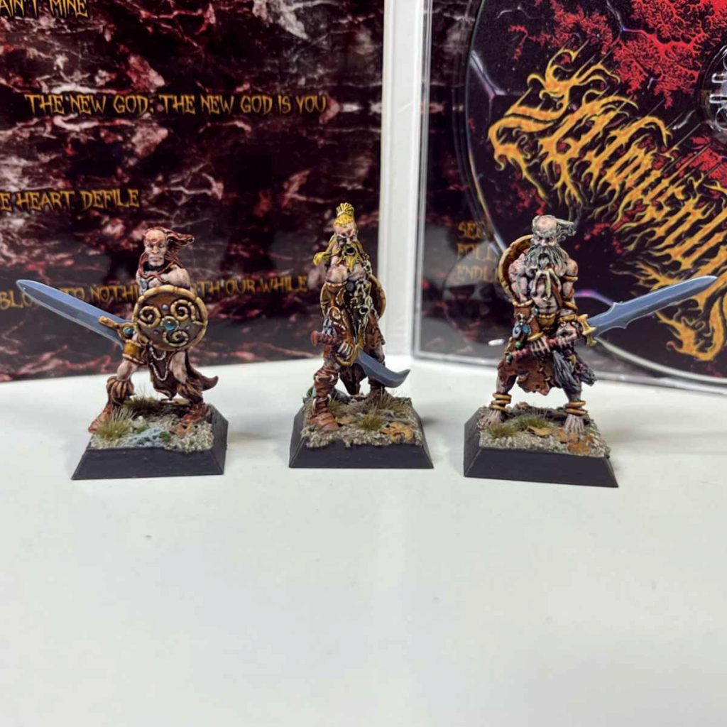 Drei Krieger der Sessair aus dem Confrontation-Miniaturenspiel